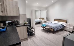 Ilford Towncentre Large Studio
